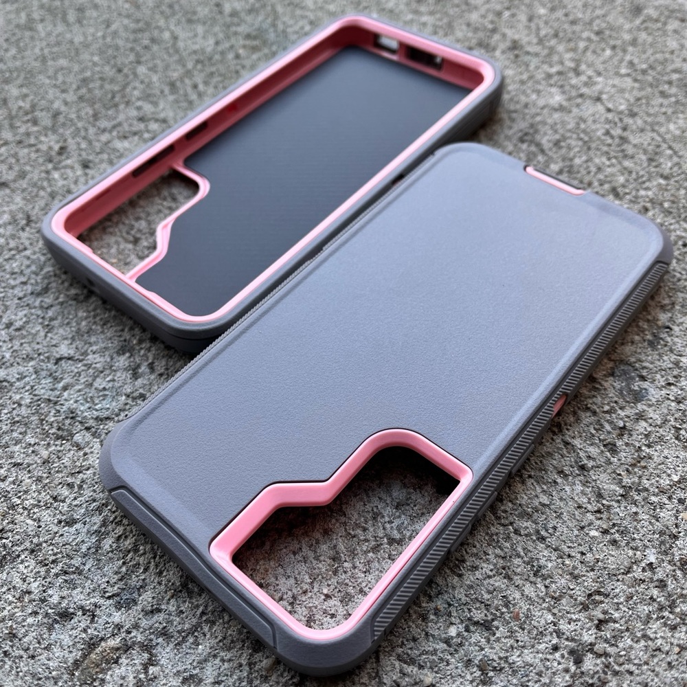 Brand new Samsung GalaxyS22 PLUS tough military-graded armor shock defender case